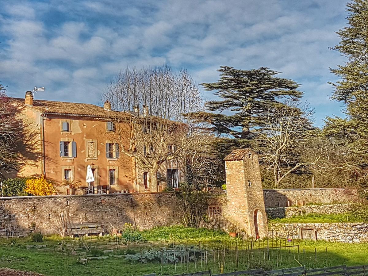 Le Domaine Saint Martin Bed & Breakfast Flassans-sur-Issole Exterior foto